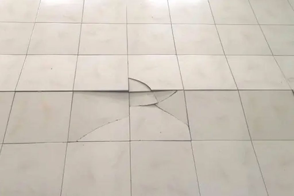 بالا آمدن سرامیک کف